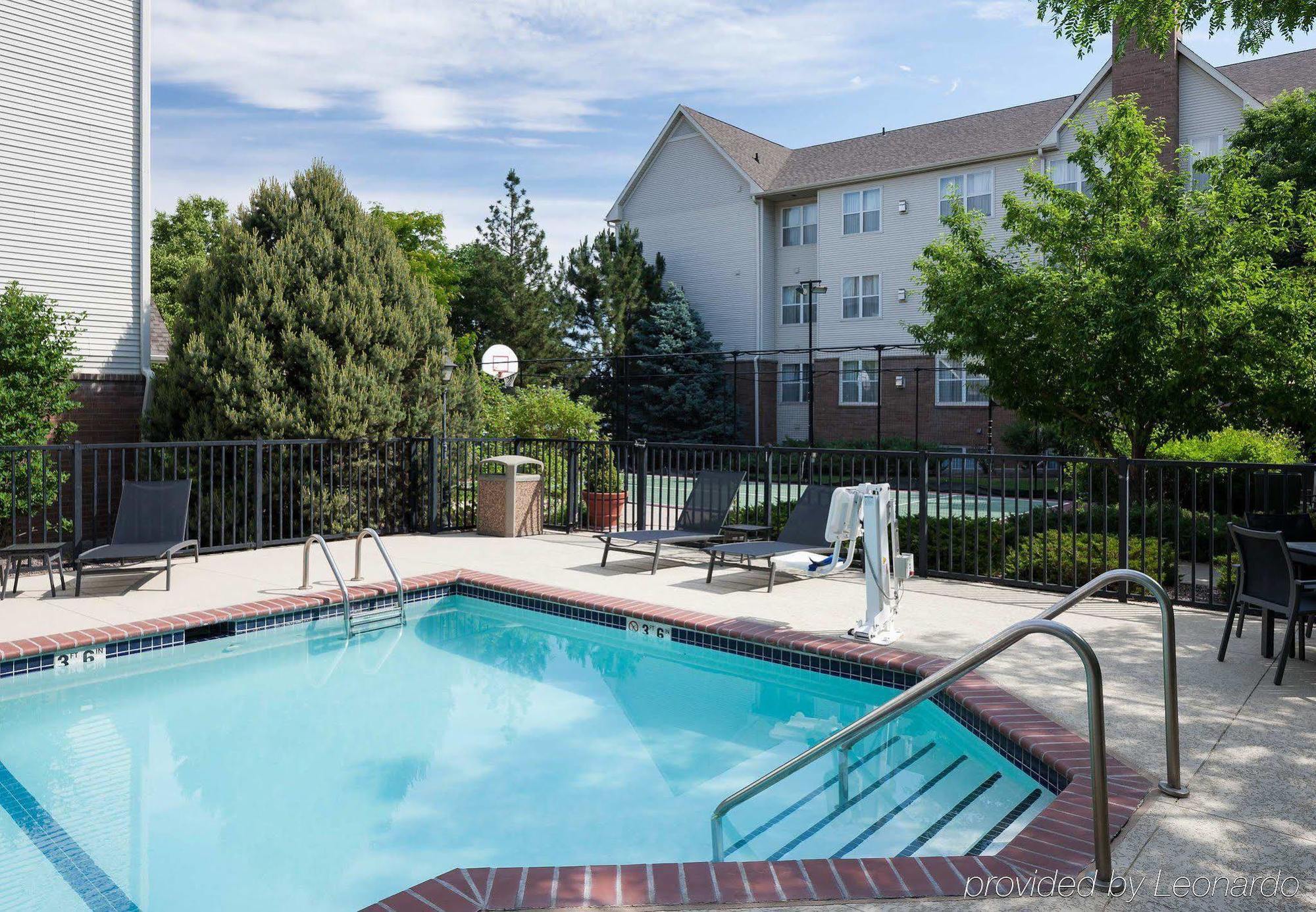 Denver 3* Highlands Ranch